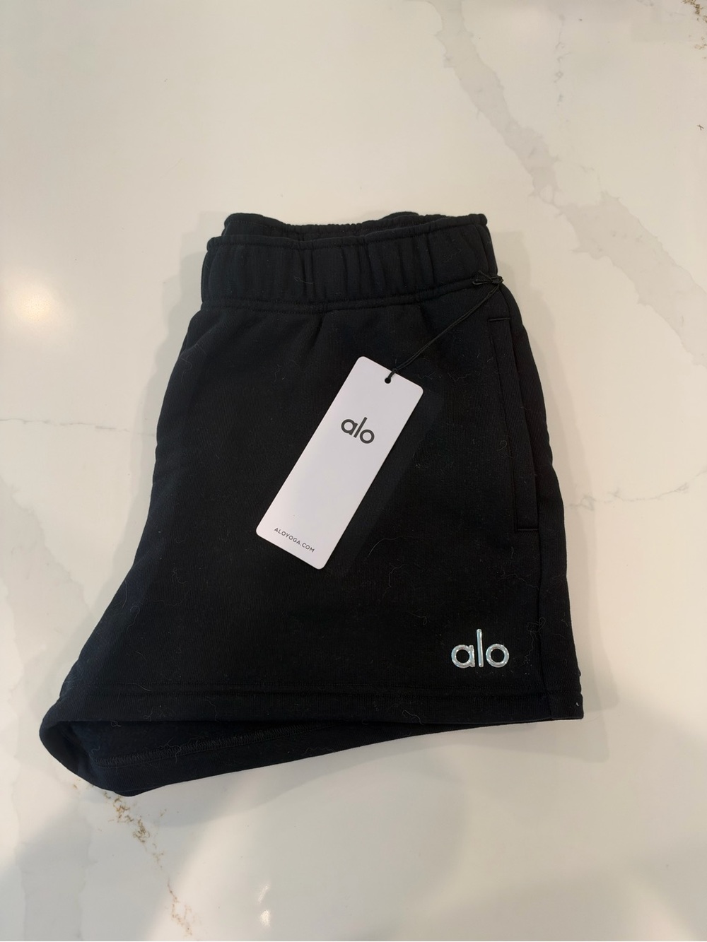 ALO Yoga Accolade Shorts Black size small